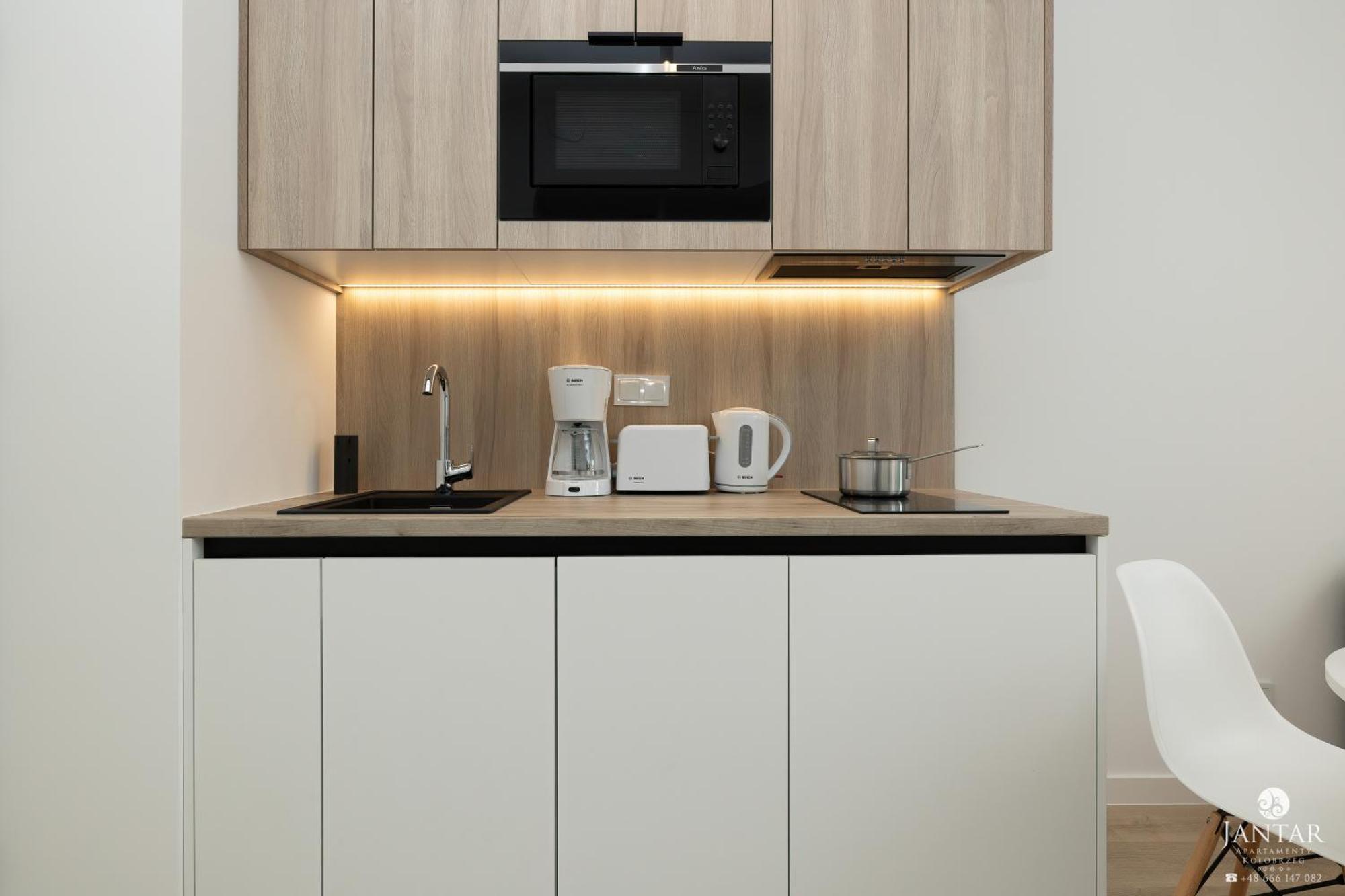 Shellter 117 J - By Jantar Apartment *